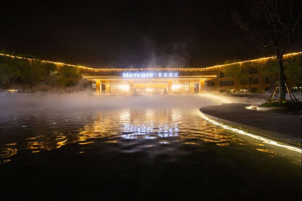 美居酒店灯光效果缩略图